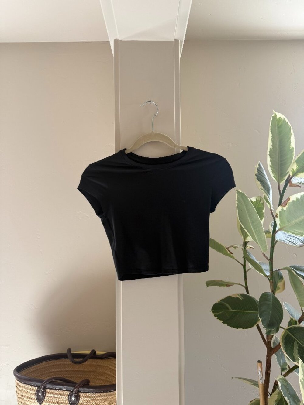 Alo Alosoft Crop Finesse Short Sleeve